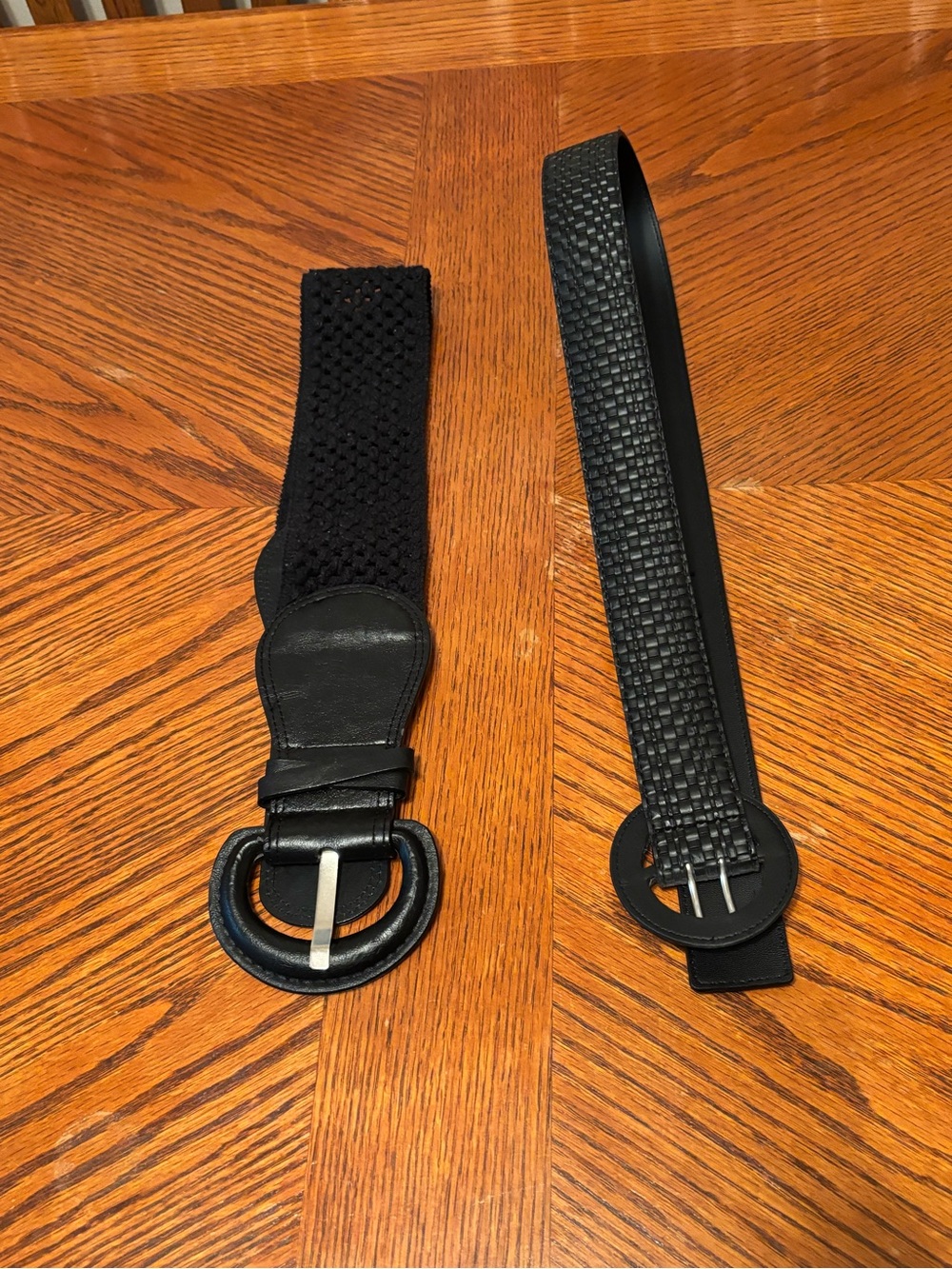Women's Black Woven Stretch Belt and Belt with Round Buckle